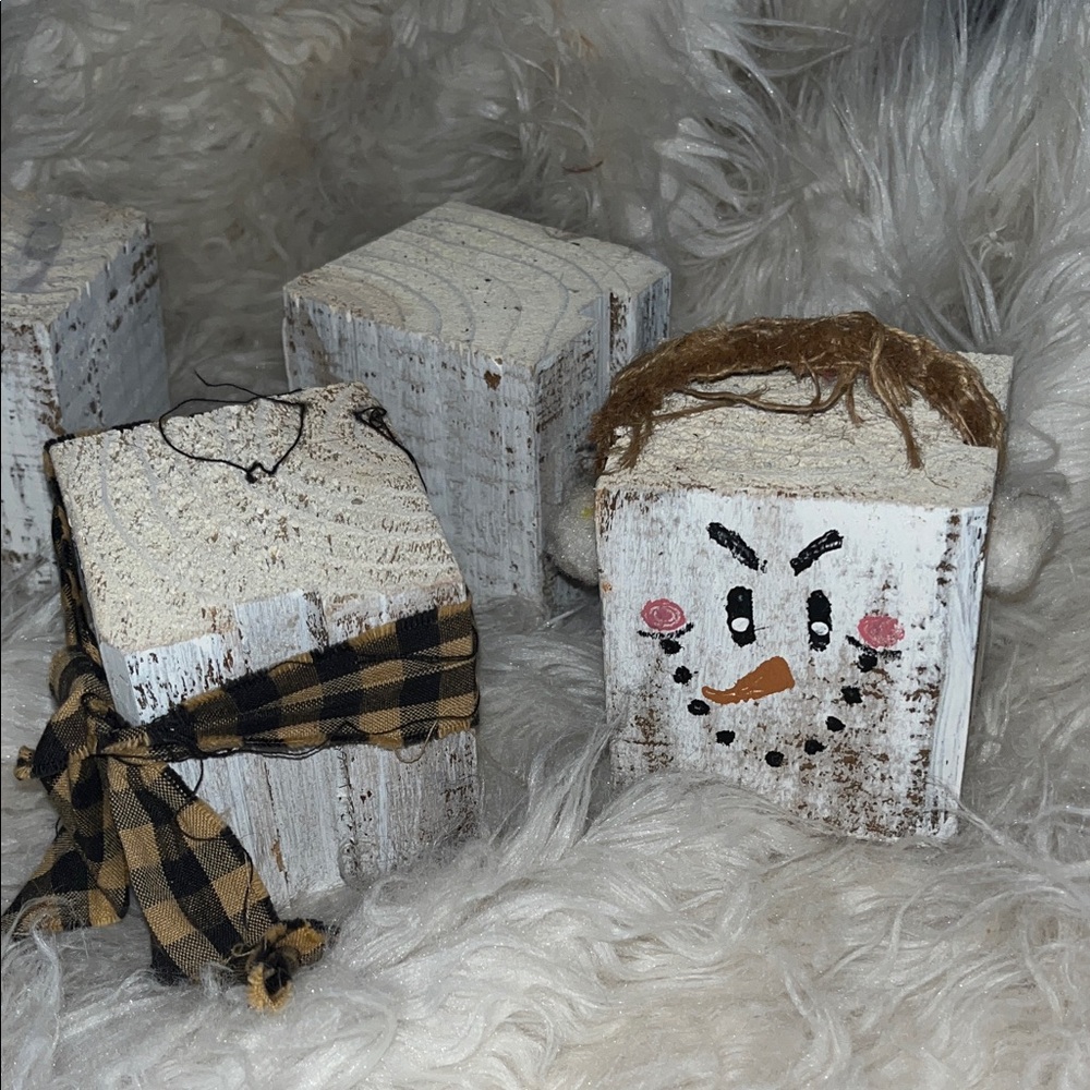 Rustic Snowman Block Decor - Picture 8 of 17